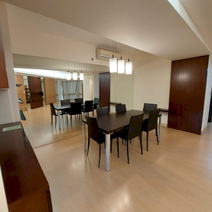 jual unit  taman anggrek condominium 3 kamar tidur hadap taman