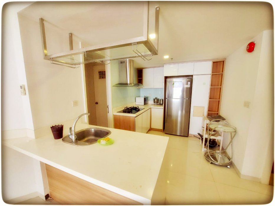 sewa 2 kamar tidur apartemen taman anggrek condominium jakarta barat