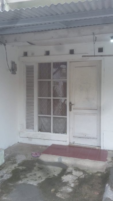 Rumah di komplek perumahan DUKUH ZAMBRUD MUSTIKA JAYA Kota Bekasi