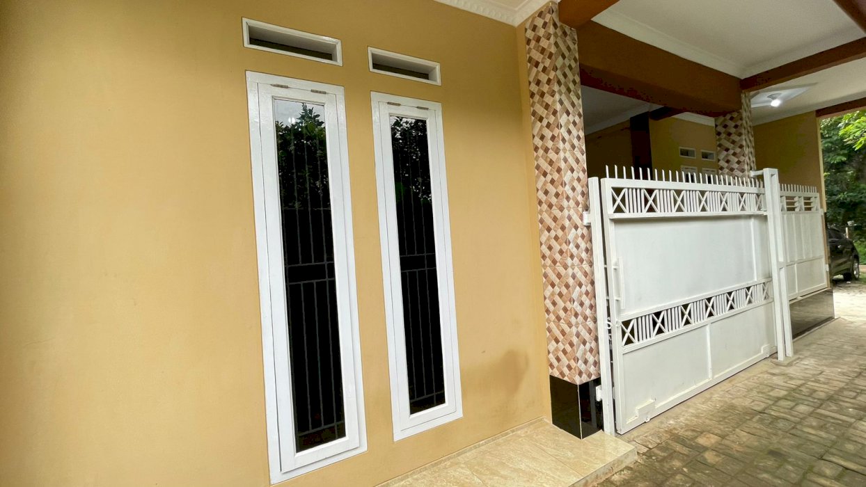 DIJUAL MURAH RUMAH BARU 4 KAMAR SIAP HUNI TIDAK PERLU RENOV LAGI