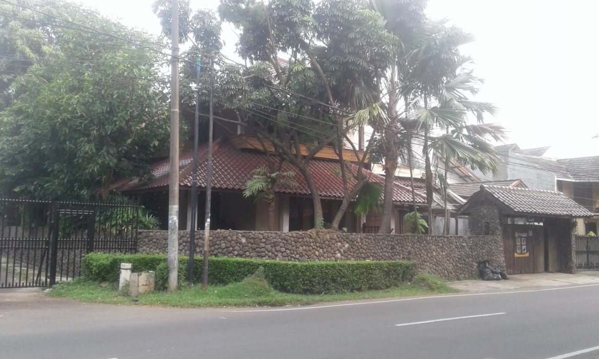 Rumah Asri M U R A H Mepet NJOP Komplek Bintaro Jaya, Jakarta Selatan