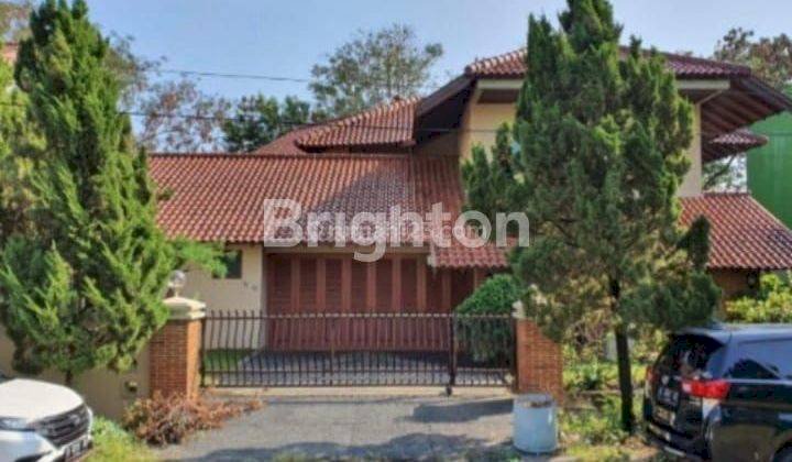 RUMAH MEWAH 2 LANTAI SIAP HUNI DI NGESREP SRONDOL