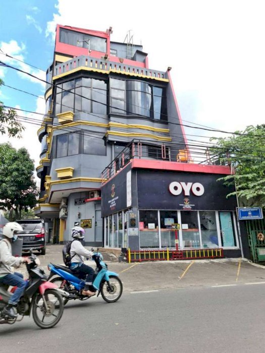 Hotel Penginapan OYO 50 Kamar Omset Bagus di Cideng, Jakarta Pusat