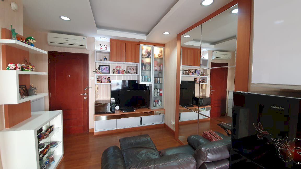 Dijual Medit 2 Unit 1BR Full Furnish City View Lantai Tinggi