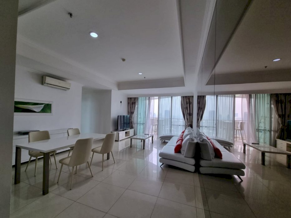 Dijual  Apartemen Denpasar Residence Kuningan City 3+1 Bedroom