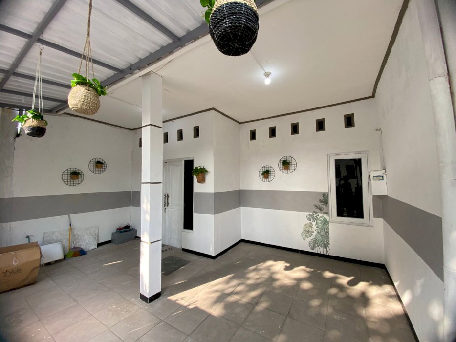 Rmh / usaha strategis, jalan raya  jati utara banyumanik kota semarang