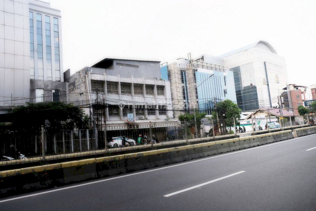 Rumah Hitung Tanah Bawah N J O P Jl Gunung Sahari Raya, Jakarta