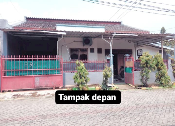 Dijual Rumah 2 lantai di Surabaya Barat