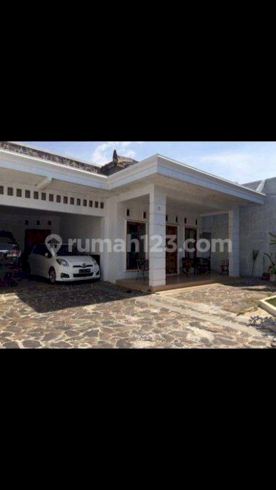 Rumah Asri TERMURAH LT 415 Sqm di Utan Kayu, Jakarta Timur