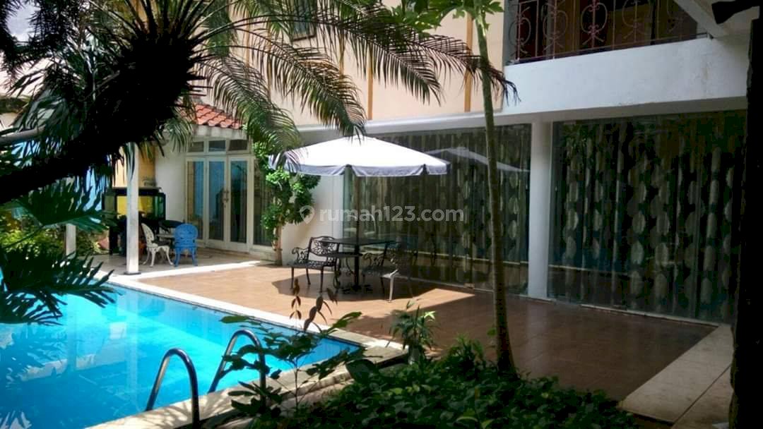 Tanah Premium ada Rumah masih Bagus di Jl. Teuku Umar, Menteng, Pusat