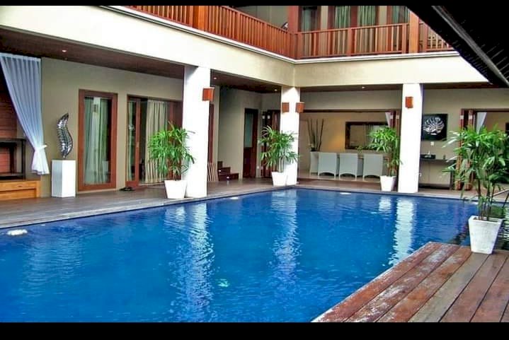 JUAL VILLA MEWAH, SEMINYAK KUTA BADUNG BALI