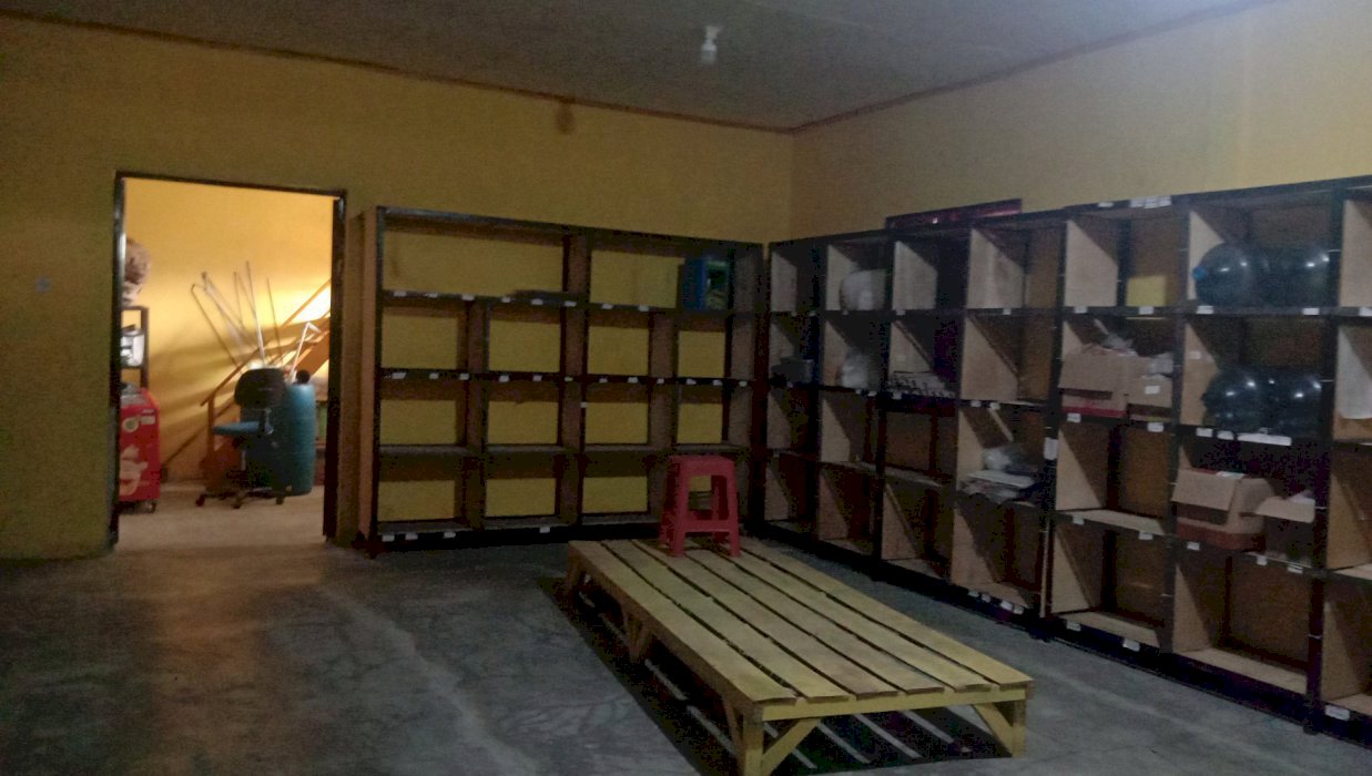 Rumah ruko dan tanah y berikut gas elpiji