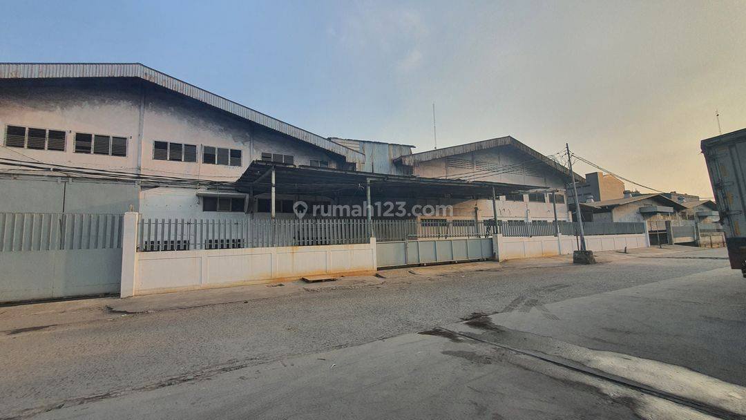 gudang 2lantai siap pakai