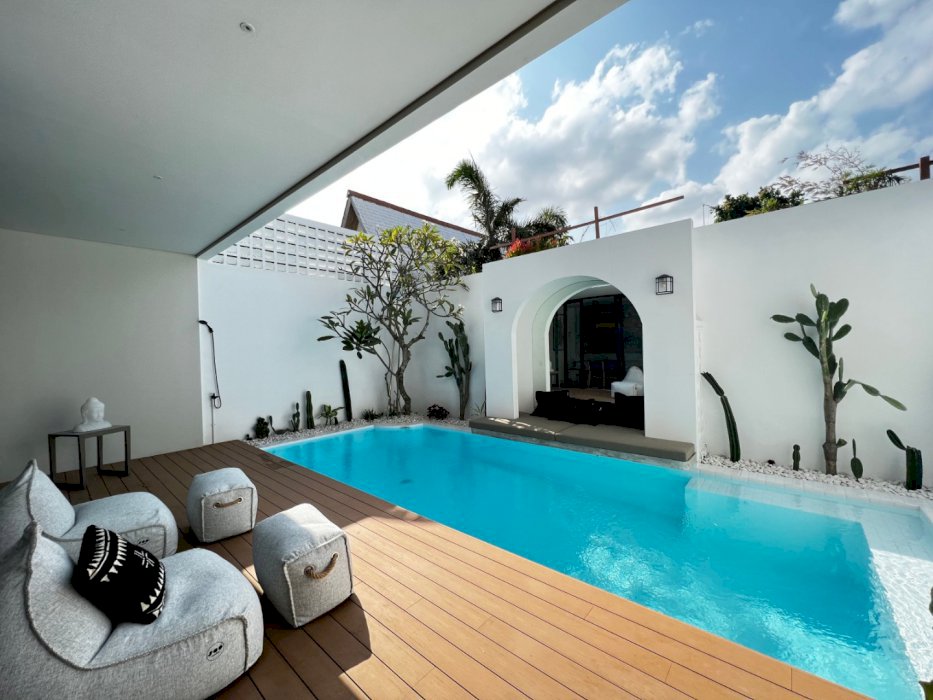 DIJUAL VILLA MEWAH PERERENAN, CANGGU BADUNG KUTA UTARA BALI