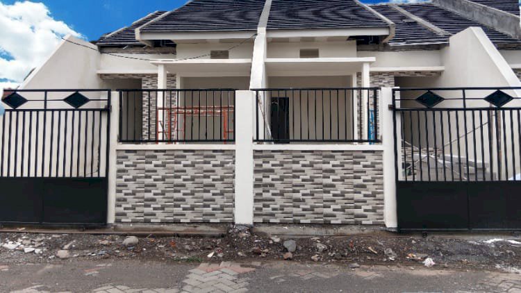 Di Jual Rumah Lokasi Strategis Di Rungkut Surabaya