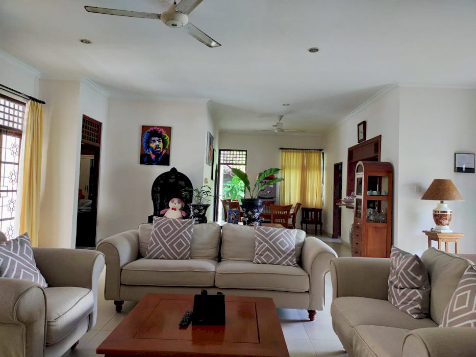 DIJUAL RUMAH STRATEGIS, SUWUNG KANGIN SIDAKARYA DENPASAR SELATAN