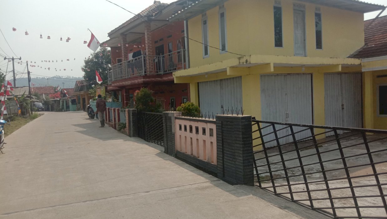 Rumah siap huni dan kios untuk usaha