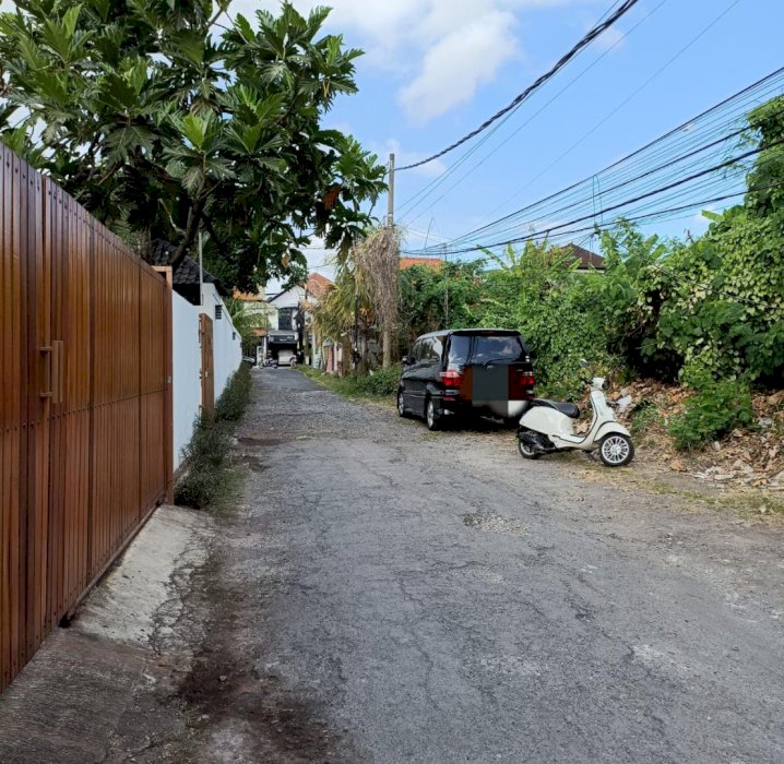 DIJUAL TANAH JALAN RAYA, KEROBOKAN KUTA UTARA BADUNG BALI