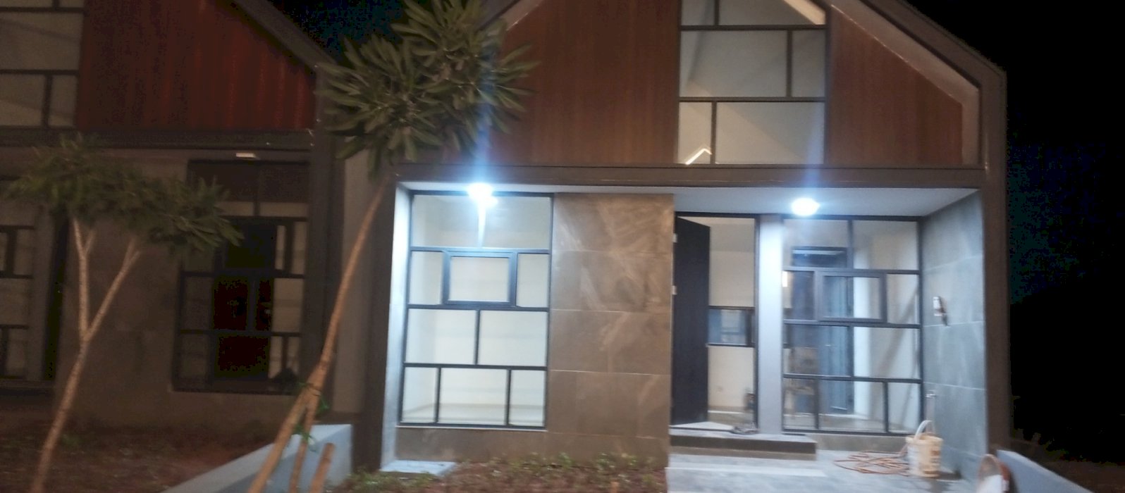 Rumah murah di pondok gede 2 lantai