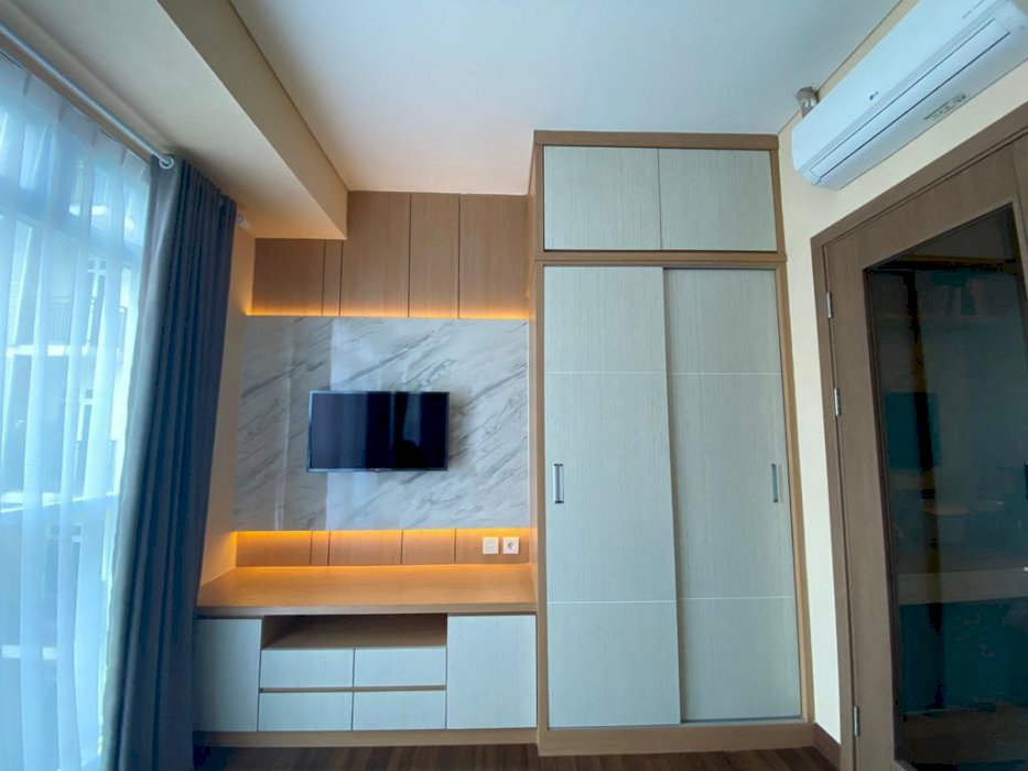 Dijual Apartemen Full Furnish, 1BR View Kolam di daerah Jakarta Barat