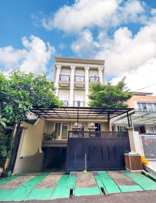 Di Jual Rumah Area Senayan Brand New SUPER STRATEGIS MURAH