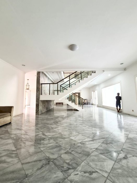 For Rent Beautiful calasic house in Pejaten Jakarta Selatan