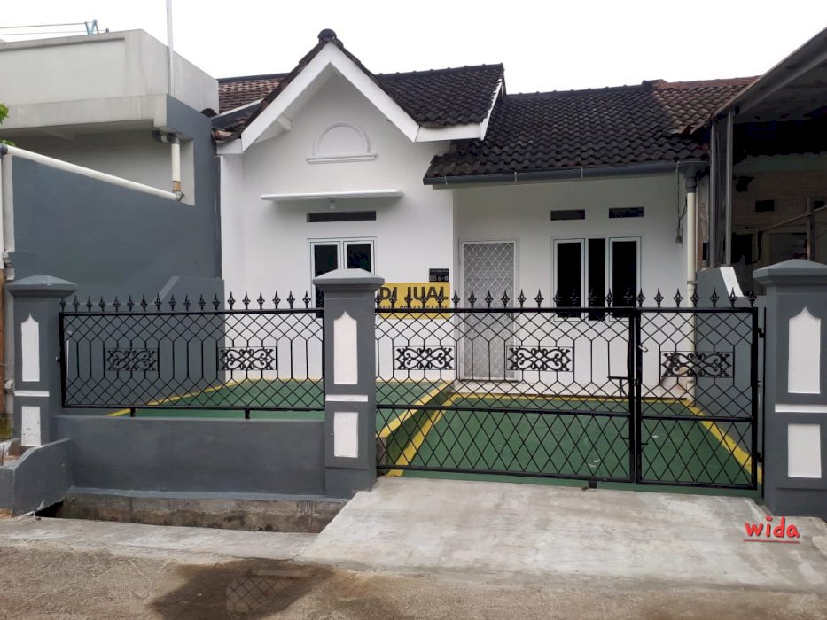 DI JUAL RUMAH STRATEGIS DI KOMPLEK TELAGA KAHURIPAN BOGOR