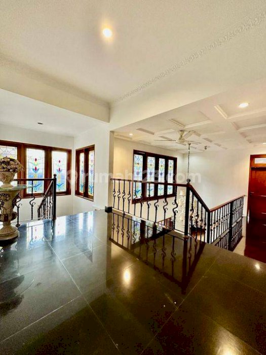 Di sewakan Rumah bagus Area Pejaten Jakarta Selatan