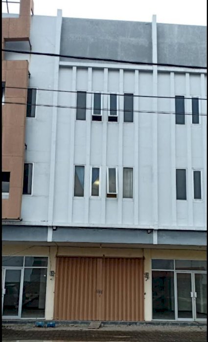 Dijual ruko 3 lantai raya Panca warna Driyorejo