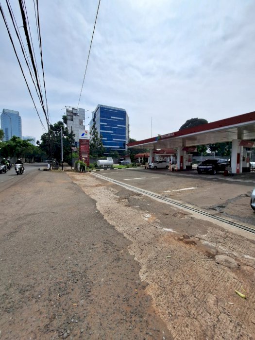 SPBU Hitung Tanah Lokasi Istimewa Jl. Tb Simatupang, Jakarta Selatan