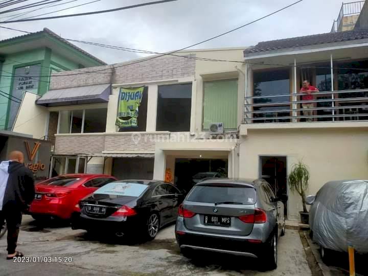 Di jual Rumah di Jalan Gunawarman SHM Bagus