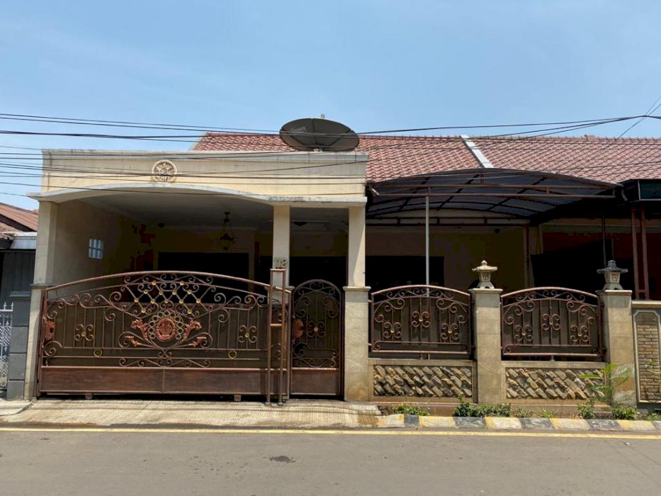 DI JUAL RUMAH SIAP HUNI LOKASI STRATEGIS DI MARGAHAYU BEKASI