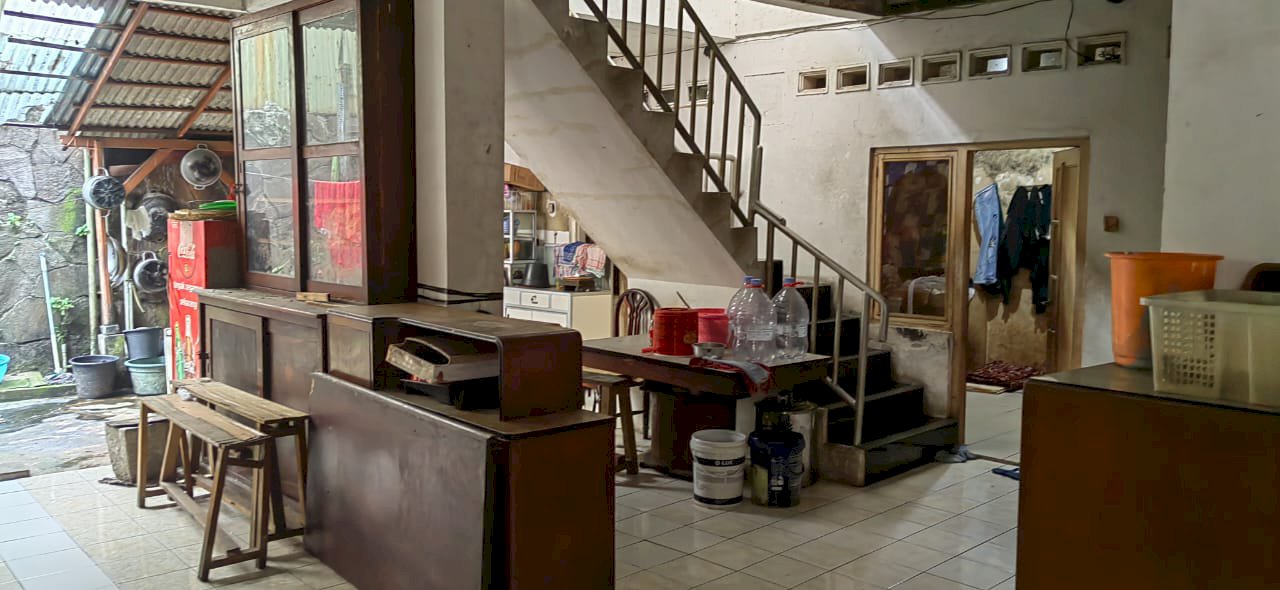 Di jual Rumah tua di daerah cikini menteng