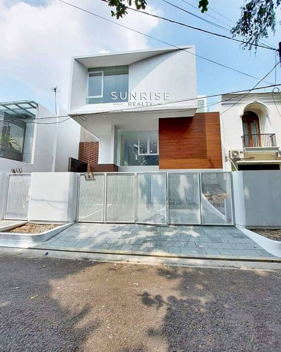 Dijual Rumah Baru By Top Arsitek di Jl Niaga Hijau Pondok Indah