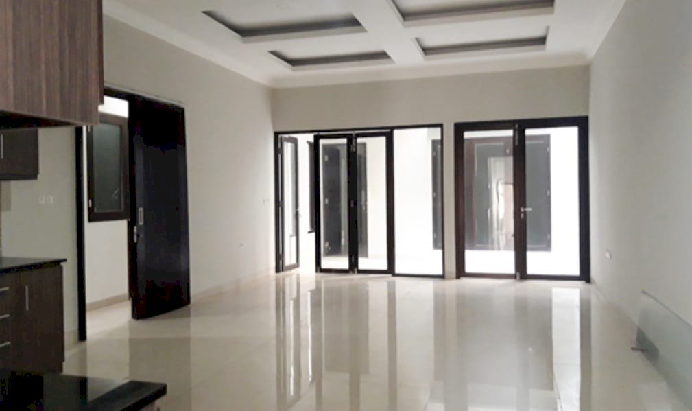 DI JUAL RUMAH MEWAH 2 LANTAI STRATEGIS DI PEJATEN BARAT PASAR MINGGU