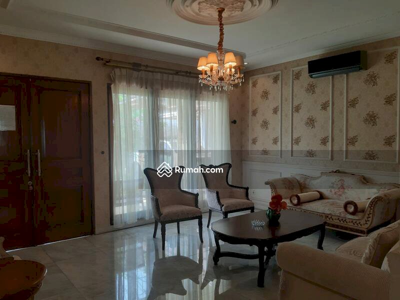 Disewakan Townhouse area Kemang with Nice Furnish