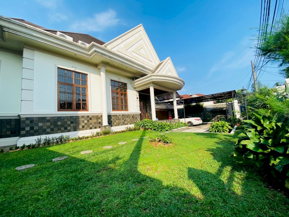 DI JUAL CEPAT RUMAH CANTIK AREA JAGAKARSA JAKARTA SELATAN