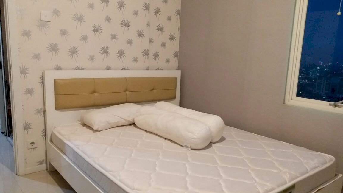 Disewakan dengan harga murah apartemen Thamrin Residence with Furnish