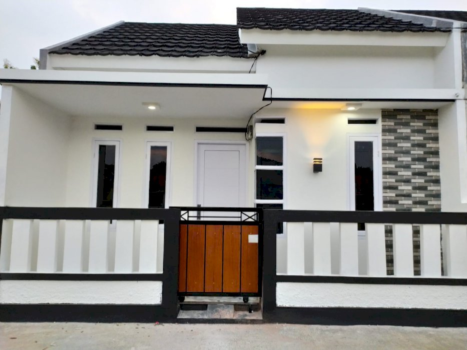 Rumah murah harga nego akses mobil di citayam dekat ke stasiun kereta