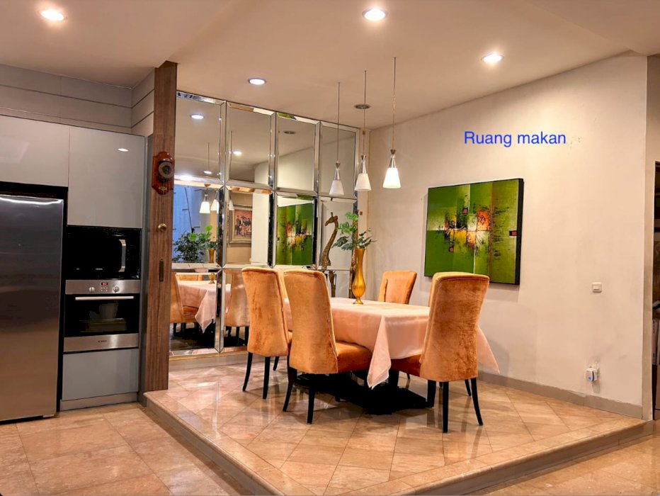 Rumah Mewah Dijual di Lippo Village Karawaci