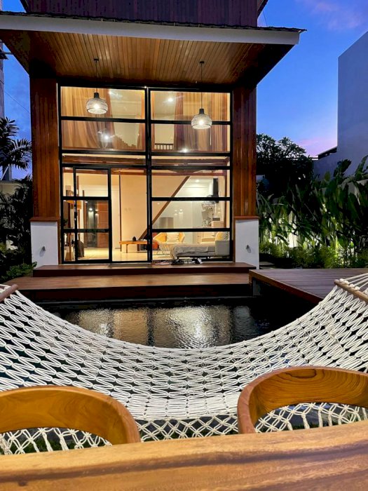 FOR SALE STYLISH TROPICAL VILLA DI BERAWA CANGGU