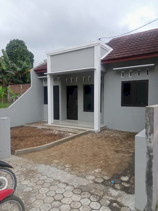 Dijual rumah super strategis