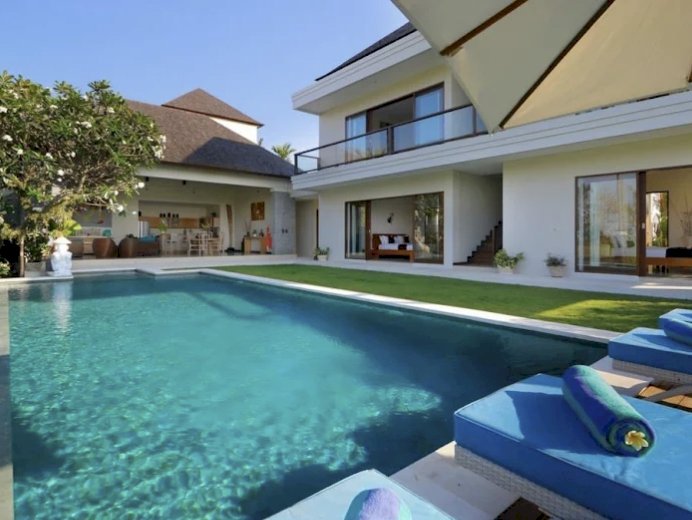 JUAL 2 UNIT LUXURY VILLA DI BATU BOLONG CANGGU