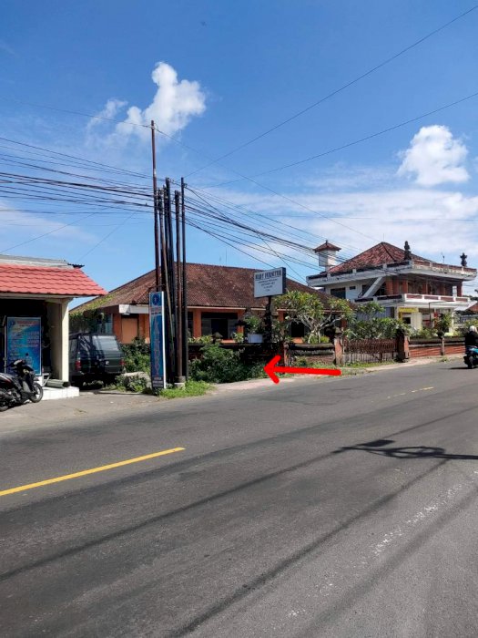 Pinggir jalan Raya celuk 14 are