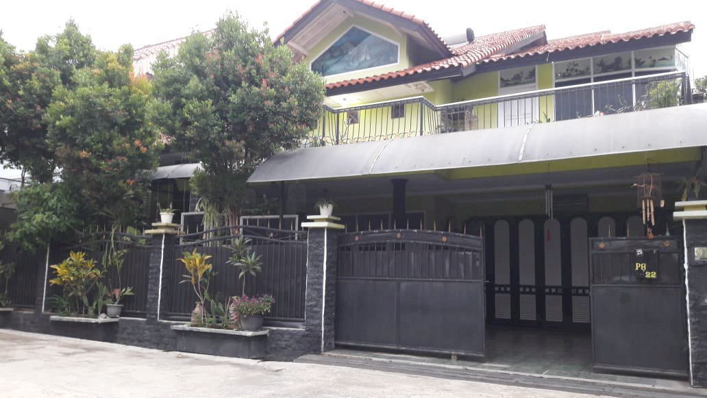 Di jual rumah di komplek permata cimahi