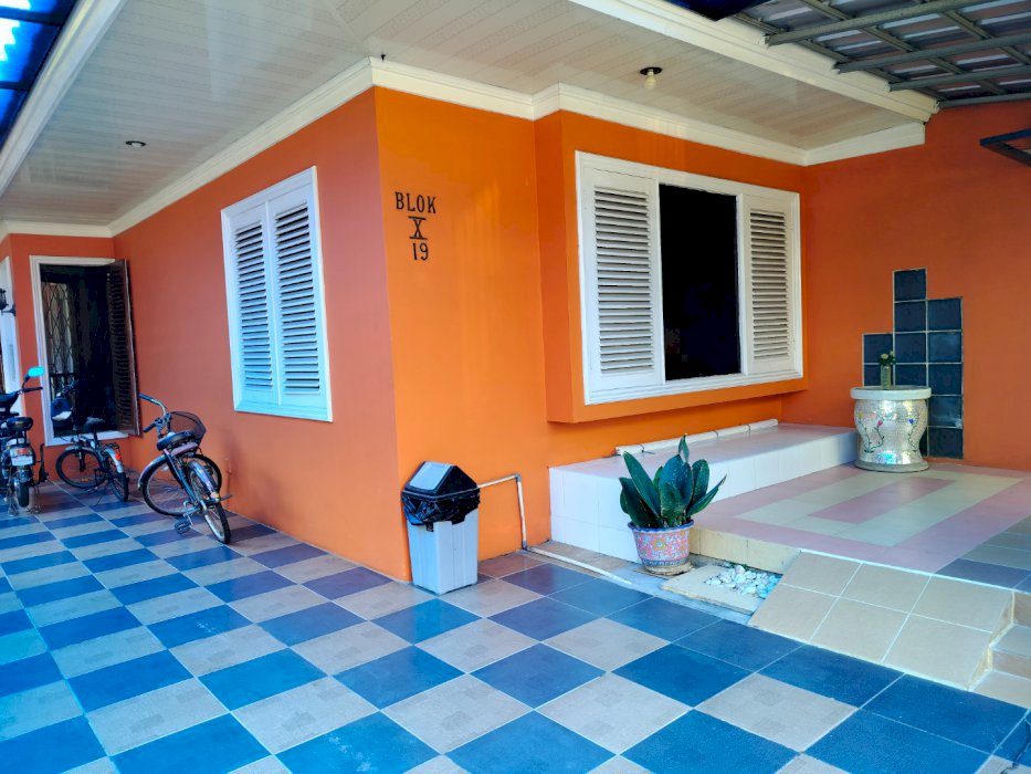 RumÃ h huk 2 lantai lebar 9m siÃ p huni dekat Jalan  utama