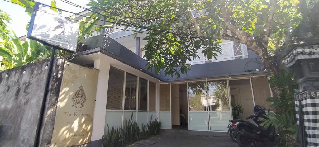 DI JUAL HOTEL UMASARI DI JALAN PETITENGET BALI