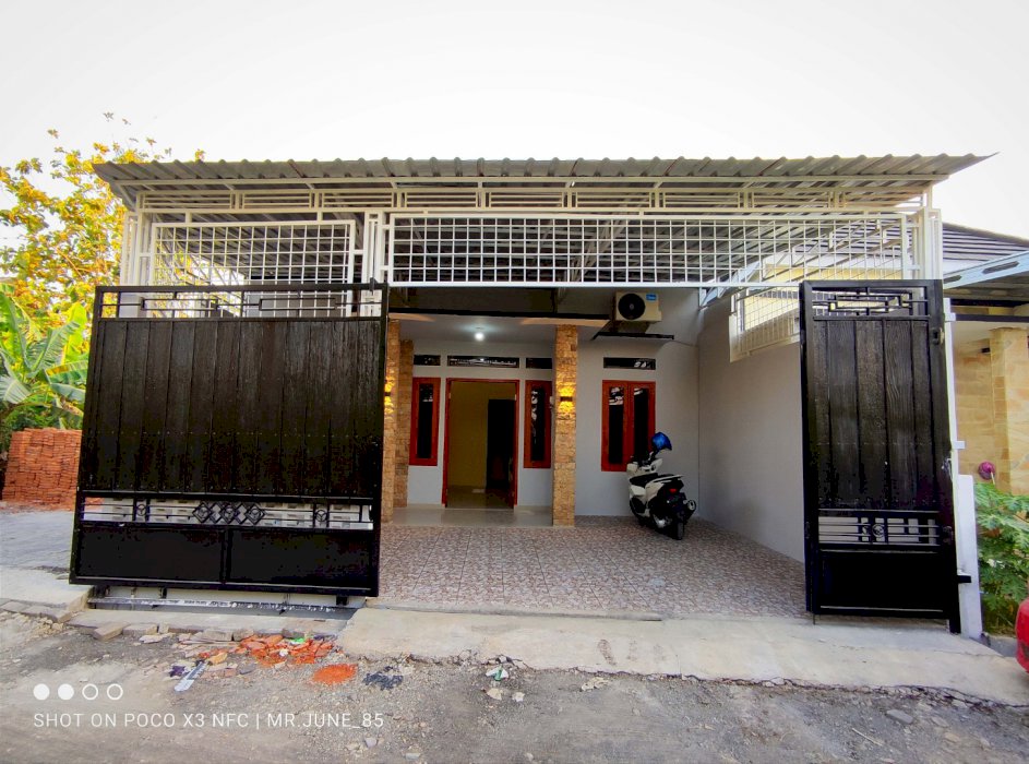 RUMAH FULL RENOVASI SPEK MEWAH DI TLOGOMULYO