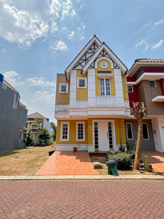 Disewa Rumah Furnished Malibu Village Gading Serpong Tangerang