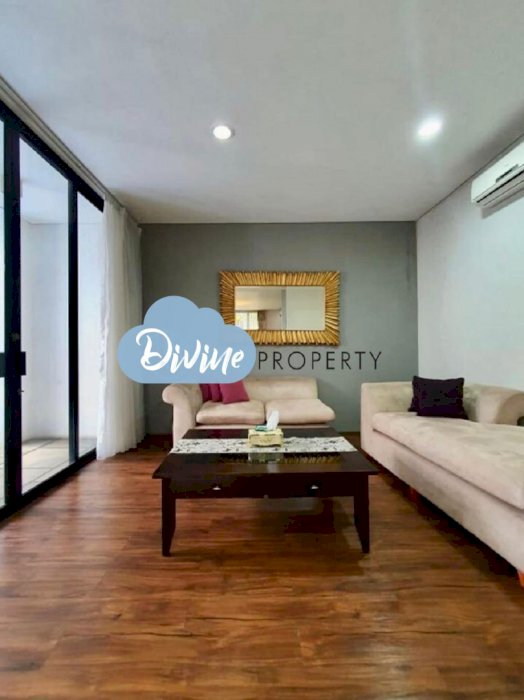 Disewakan murah Rumah bagus di Pejaten Barat dengan Furnish